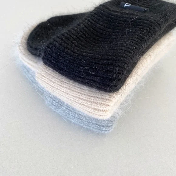 NWT Knit Rabbit Fur Toques - Picture 10 of 10